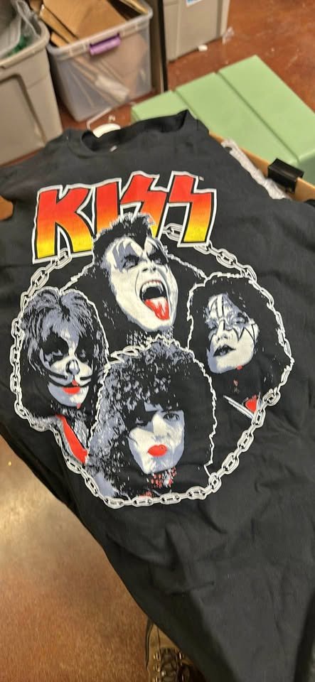 brand new with tags nwt graphic t shirts minimum 60 shirt orders brand new with tags nwt graphic t shirts minimum 60 shirt orders